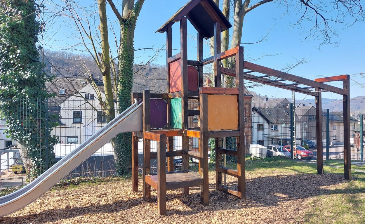 MB-OG-12-Bild-2 MB-OG-12-Bild-2