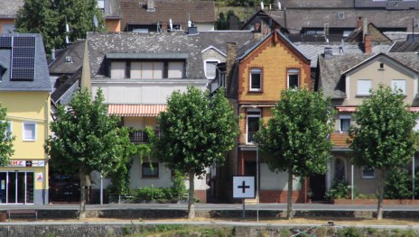 Blick auf Haus Rheingl&uuml;ck | &copy; Heimes